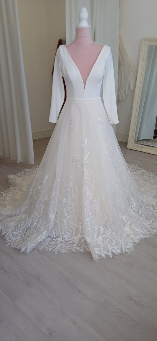 Elegant crepe long sleeved princess Aline wedding dress